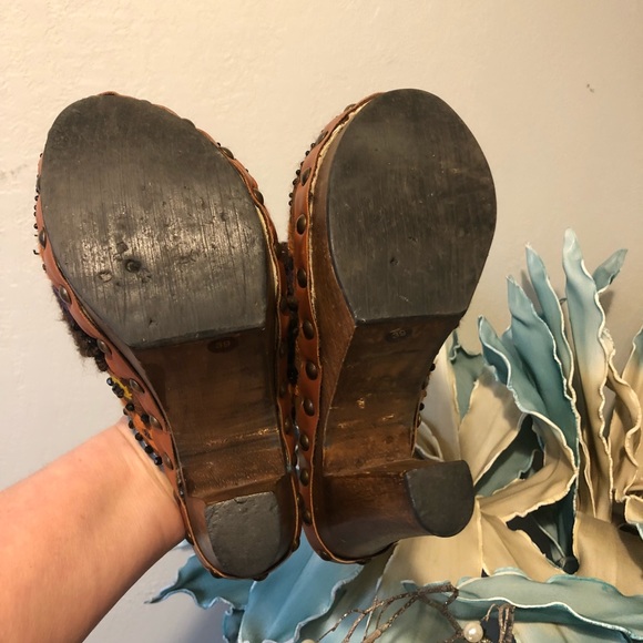 Miu Miu Vintage 90’s wooden Boho Platform Clogs - Picture 9 of 14